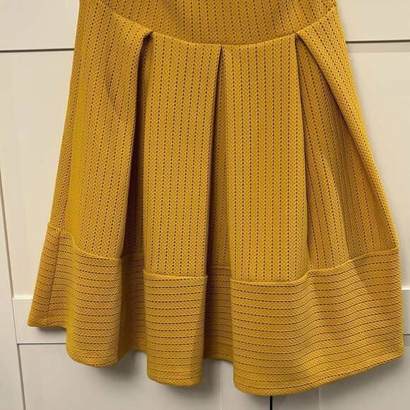 Twik mustard yellow gorgeous dress size small - Picture 4 of 9